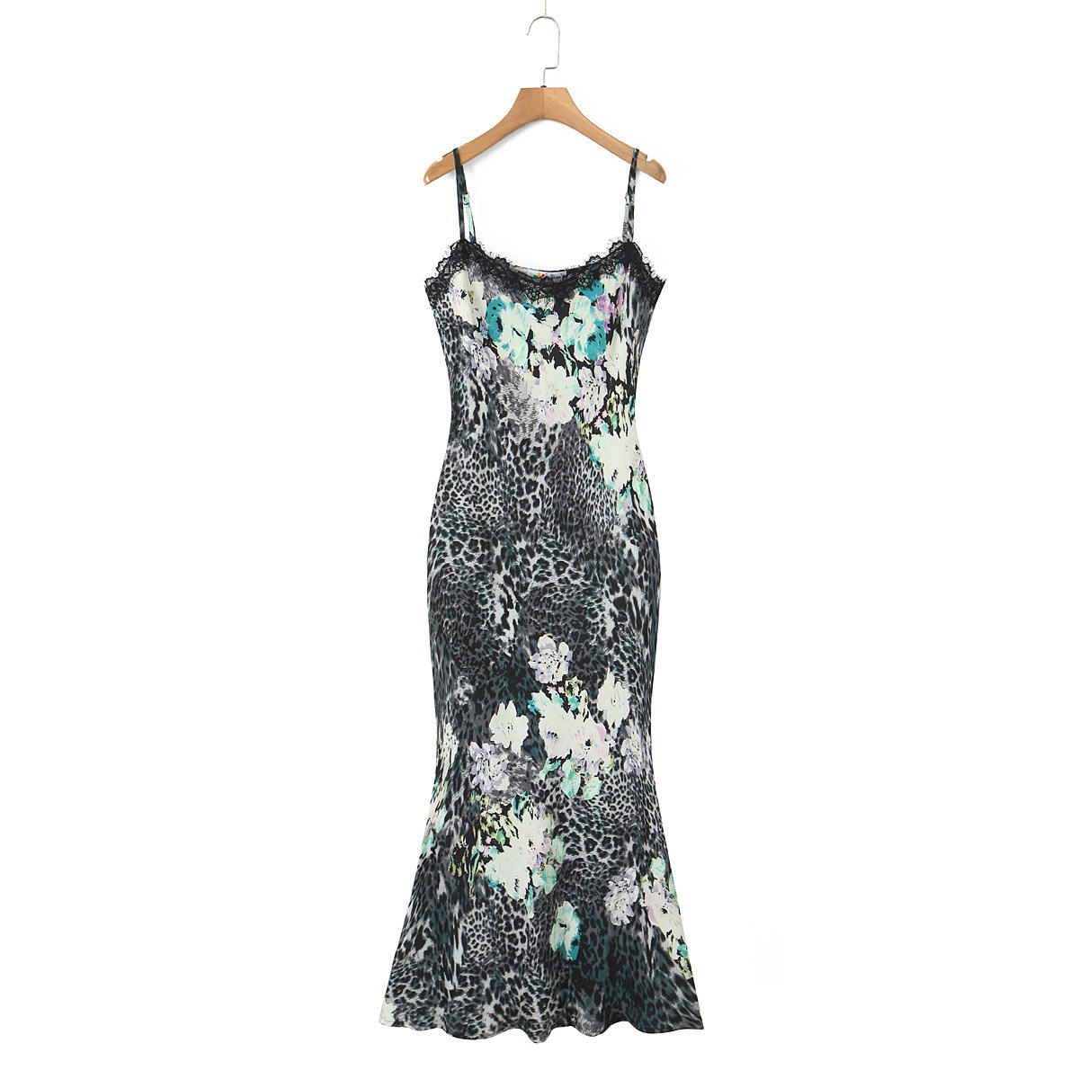 เดรสสายเดี่ยวลายเสือดาวสีสันสดใส