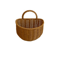 Wandgemonteerde vintage rotan-stijl opbergmand, draagbare kleine fruit- en groenteorganizer, geweven mand gemaakt in Yiwu