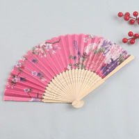 Éventail pliable en bambou de style chinois, très populaire, avec logo personnalisé, idéal pour les mariages, les cadeaux et comme accessoire photo