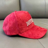 Gorras de Béisbol Personalizadas con Visera Curva de 5 Paneles, de Gamuza Roja, Estilo Vintage, Lisas, de Satén, para Hombre, Bordadas, con Cierre a Presión