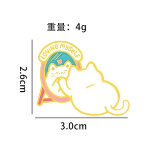 เข็มกลัดเคลือบกระจกรูปแมวออกแบบได้ตามต้องการเข็มกลัดติดป้ายรูปสัตว์แสนสนุกของขวัญสำหรับเด็กๆและเพื่อนๆธีมดอกไม้ - Product Image 5