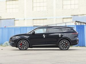 2024 BYD Tang EV 7-Seater SUV New Energy Lithium <strong>Battery</strong> 4x4 730km Range <strong>R20</strong> Tire Size Left Steering - Product Image 4