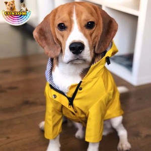 Impermeable de Lujo para Perros Grandes Qiqu, Chubasquero Amarillo Resistente al Viento para Cachorros y Mascotas, Ideal para Primavera y Halloween - Product Image 1