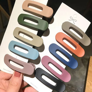 Accessori per la frangia per capelli di celebrità per le donne di nuova moda 2024 tinta unita alla moda eleganti scarpe piatte per capelli mollette - Product Image 3