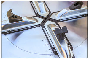 Wolange Démonte-pneus automatique de qualité supérieure avec briseur de talon, bras <span class=keywords><strong>droit</strong></span>, modèle W-8082B, force de démontage 3000 kg, certifié CE - Product Image 5