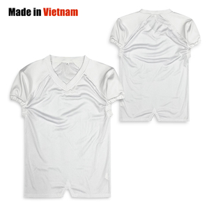 Camiseta de fútbol blanca personalizada Diseño de malla sublimada Camiseta de fútbol americano callejero - Product Image 1