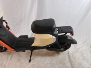 Motocicletta Elettrica U2 1500W, Ruota da 16 Pollici, Batteria al Litio per Adulti, Ricarica Rapida - Product Image 4