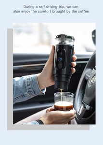 Nuova Macchina da Caffè Portatile a Capsule 2024 con Ricarica USB, Macchina per Espresso da Viaggio, per Esterni, Auto e Uso Domestico, Capacità 50ml - Product Image 3