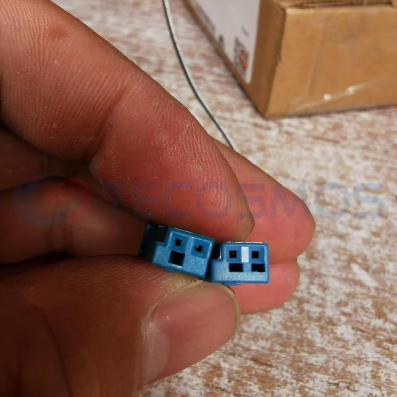 Car Connector for Mercedes-benz and for bmw A0305452828 2 Pins CT2-0229M