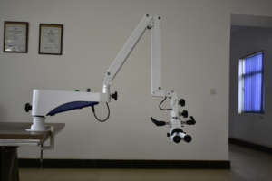 テーブルマウントクランプ付きENT操作顕微鏡 - Product Image 3