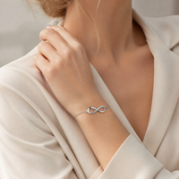Gelang Pesona Infinity Moissanite Perak Sterling 925 Berlapis Pave Perhiasan Fashion Wanita untuk Sehari-hari Hadiah