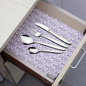 Revestimientos para cajones de cocina con agarre floral gris-Revestimiento antideslizante para armario y estante Fácil de instalar Ideal para refrigerador de baño - Product Image 2