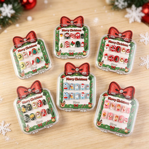 Faux ongles de Noël pour enfants, design flocon de neige, arbre de Noël, canne à sucre, réutilisables, amovibles, cadeau de Noël pour enfants - Product Image 1