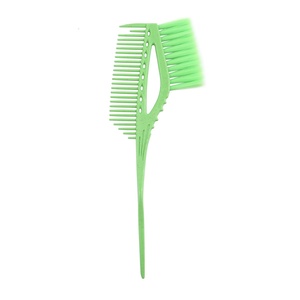 Outil de <span class=keywords><strong>coiffure</strong></span> polyvalent Peigne teinté pour le soin des salons de <span class=keywords><strong>coiffure</strong></span> Peignes et brosses à cheveux - Product Image 4