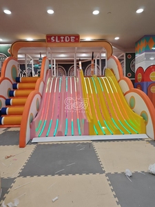 Aire de jeux intérieure pour enfants de 130 m², équipement de terrain de jeu de 4,5 m, ensemble de jeux intérieurs - Product Image 3