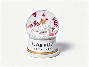 Cadeau de Noël et Nouvel An en résine personnalisé petite boule à neige de 8cm en résine ours polaire boule à neige en verre - Product Image 3