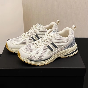 รองเท้าผ้าใบแฟชั่นสไตล์เรโทรคลาสสิกสำหรับผู้ชาย ระบายอากาศได้ดี - Product Image 2