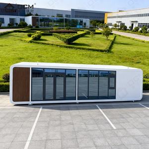 Cabine préfabriquée en acier portable OCM |   Maison modulaire légère pour hôtels, bureaux à domicile, bars à domicile |   Design moderne du milieu du siècle, 5 ans - Product Image 3