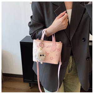 กระเป๋าถือสะพายไหล่ผู้หญิงแฟชั่นใหม่ ขนาดใหญ่ คุณภาพดี สำหรับฤดูใบไม้ผลิ แบบมีซิปเดียว ลายปั๊มนูน - Product Image 4