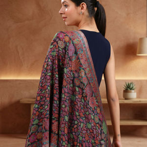 Châle long et léger en laine à imprimé floral lumineux pour femme Kriti International – Accessoire de mode durable et polyvalent pour le cyclisme - Product Image 6