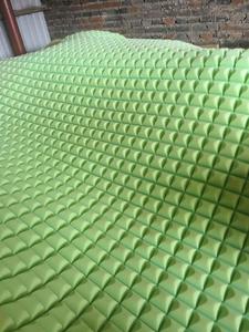 Oturma odası ses yalıtımı ve gürültü azaltma için 50cm X 50cm kendinden yapışkanlı ses geçirmez akustik köpük paneller - Product Image 4