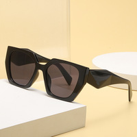 Lunettes de soleil personnalisées 2025 – Design rétro UV400, monture oversize marron, pour hommes et femmes, style œil-de-chat sombre années 80