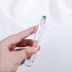 BYPE by PERFUME Flacone Roll-on di Lusso Ricaricabile da 10ml, <span class=keywords><strong>Bottiglia</strong></span> in Vetro con Fondo Spesso per Oli Essenziali con Sfera Roll-on - Product Image 5