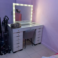 Coiffeuse moderne en miroir pour chambre à coucher en verre design pour fille, coiffeuse pour chambre à coucher, coiffeuse avec miroir à led