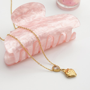 Collar con colgante de circonita de fresa, joyería de acero inoxidable con forma de fruta para mujer, diseño geométrico para ocasiones de regalo - Product Image 4