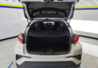 Chine 2019 Toyota C-HR Accessoires pour voitures Neuves et d'occasion Véhicule essence économique 2.0L SUV pour Toyota C-HR