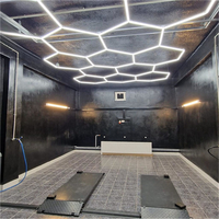 Lumière LED hexagonale moderne pour salle de sport, lumière de travail en nid d'abeille pour plafond, durable et élégante