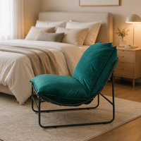 Fauteuil de décoration intérieure tendance, revêtement en velours doux, structure en métal courbé, chaise de repos pour coin lecture