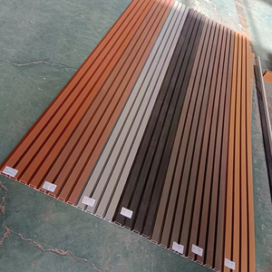 Panneaux muraux extérieurs en WPC durables à bon prix, grille en WPC pour mur en <span class=keywords><strong>béton</strong></span> <span class=keywords><strong>extérieur</strong></span> - Product Image 3
