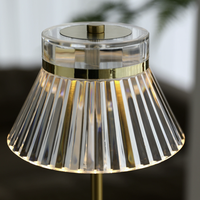 Lampe de table en verre avec base en métal luxueuse, sans fil, commande tactile, portable, rechargeable, lampe de bureau LED décorative pour restaurant