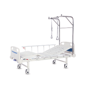 Camas de <span class=keywords><strong>hospital</strong></span> ortopédicas manuales <span class=keywords><strong>Fowler</strong></span> completas Cama manual médica de dos funciones con marco de tracción a la venta - Product Image 1