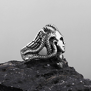 Bijoux pour hommes en acier inoxydable Medusa <span class=keywords><strong>Queen</strong></span> Fashion Ring Punk Snake Biker Ring Hip Hop Jewelry Bijoux pour hommes et femmes - Product Image 6