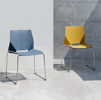 Chaise de bureau, de conférence, de formation, d'attente ou pour visiteurs, de haute qualité, empilable, avec base en plastique PP et structure en métal chromé