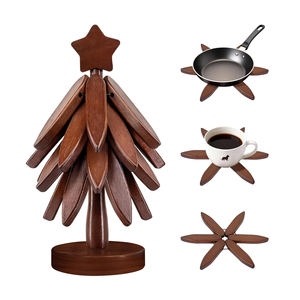 Juego de 4 salvamanteles de madera con 1 soporte, madera natural premium resistente al calor, con forma de árbol de Navidad - Product Image 1