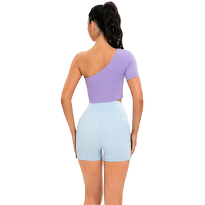 Tenues d'exercice Top court à une épaule et short de vélo taille haute Ensembles de yoga 2 pièces pour femmes - Product Image 2