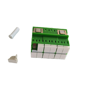 Adaptador de obturador interno de 12 vías LC/<span class=keywords><strong>APC</strong></span> con construcción de plástico/metal para aplicaciones FTTX - Product Image 2