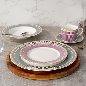 Wholesale Luxury Gold Bone China 20pcs Dinner <b>Set</b> Porcelain Geometric Charm Eco-Friendly Ceramic <b>Cup</b> Kit for Home Wedding Use - Product Image 2