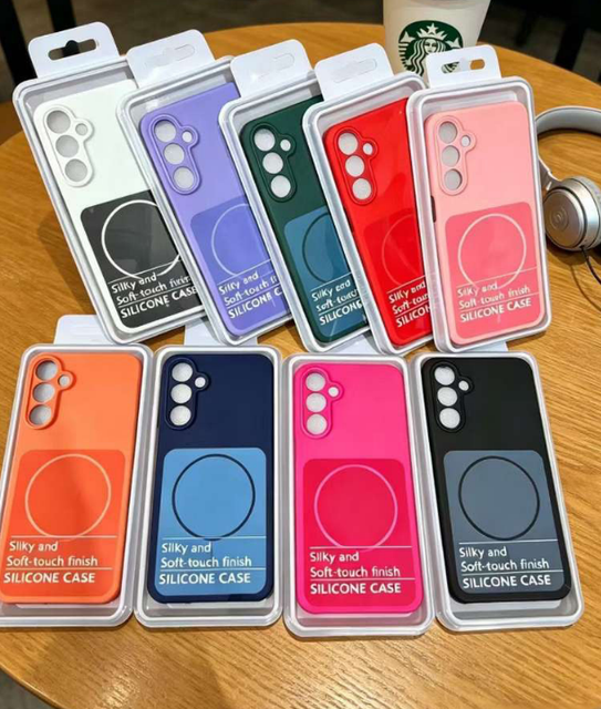 BAILI Factory Wholesale Liquid Silicone Magnetic logo Skin-feel Soft Shock-proof Protective Phone Case for Samsung J6/J7 PRO/A21