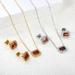 Parure Collier et Boucles d'Oreilles Rectangulaires Style Européen et Américain, Zircon Rouge Grenat, Bijoux de Soirée pour Femme, Pendentif Géométrique, Tonalité Or - Product Image 2