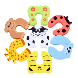 5 pz/lotto sicurezza del bambino per la protezione dei mobili appena nati tappo della <span class=keywords><strong>porta</strong></span> della carta di sicurezza Cute Animal Care Child Lock Finger Protector - Product Image 2