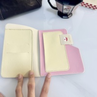 Porte-cartes et étui à passeport multifonctionnel en peluche cheval mignon en PU, 16 cm x 13 cm, 30 mm d'épaisseur, sans fermeture