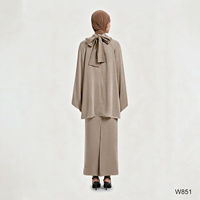 Ensemble coordonné 2 pièces pour femme musulmane : Blouse à col montant et manches évasées, jupe longue à taille élastique, en satin, style modeste et décontracté, avec nœud papillon au dos