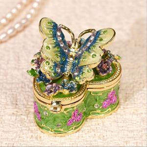 Caja de Joyería de Aleación Esmaltada con Diseño de Mariposa y Corazón, Estilo <span class=keywords><strong>Neoclásico</strong></span>/Europeo, Regalo Creativo para el Día de San Valentín, Artículo Decorativo - Product Image 3
