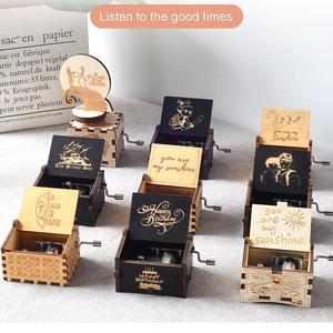 Новое поступление, Лидер продаж, Высококачественная деревянная музыкальная шкатулка с ручкой - Product Image 4