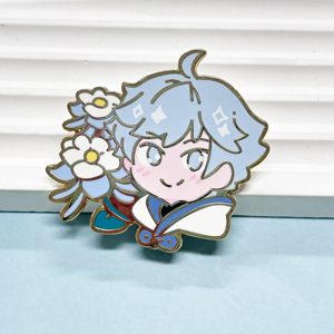 เข็มกลัดเคลือบทองแบบแข็งลายการ์ตูนสาวน้อยผมสีฟ้าอ่อนน่ารัก สไตล์ชิบิ พร้อมแว่นตาและลายดอกไม้ - Product Image 3