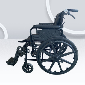 Fauteuil roulant intégré élargi avec siège souple de 24 pouces, pliable et portable pour les personnes âgées - Product Image 3